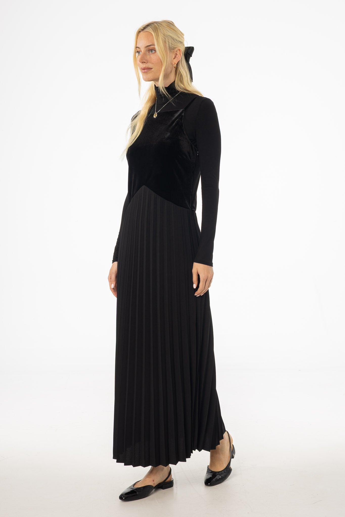 Black Two Tone Fabric Jumper
