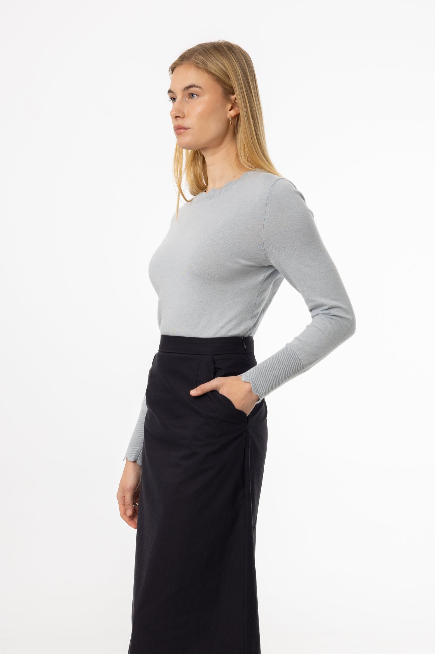 Blue Scalloped Thin Knit Top