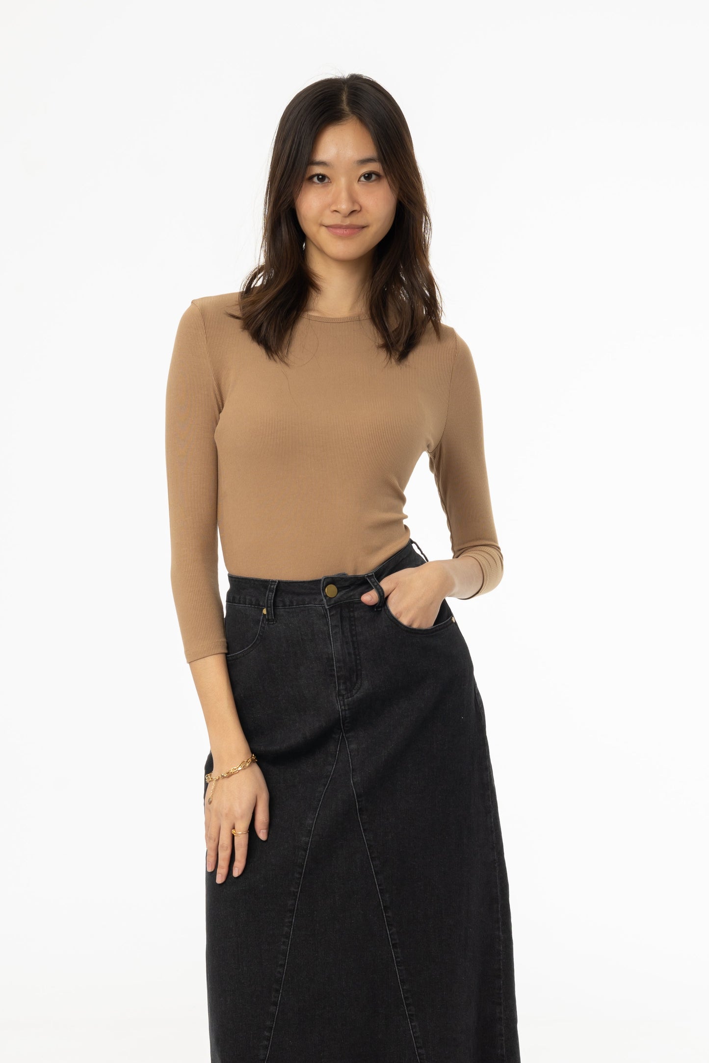 Mocha Ribbed Round Neck 3/4 Sleeve T-Shirt